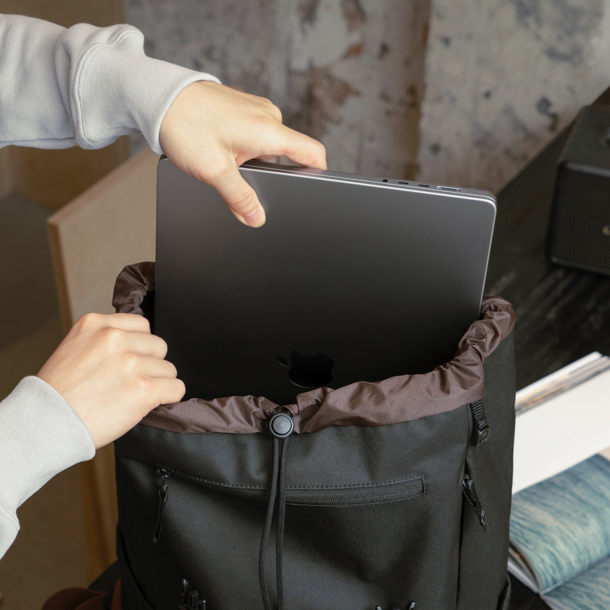 VintPack-TA1 22L Laptop Rucksack