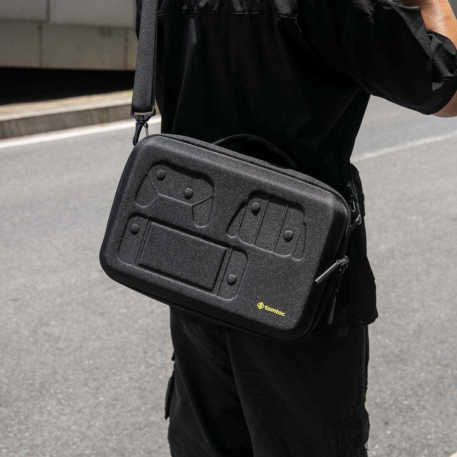 tomtoc Tragetasche für NS / Oled | Schwarz